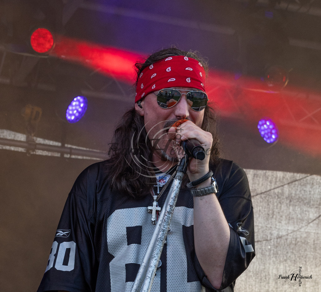 Slash n´Roses | Slash n´Roses - Realisiert mit Pictrs.com