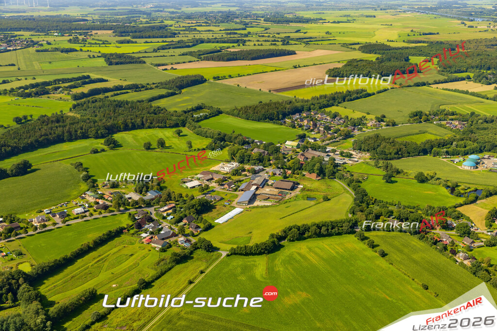 Neue Luftbildaufnahme der Stadt Hamweddel - Das Luftbild wurde 2025 vom UL-Flugzeug heraus erstellt ( keine Drohnenaufnahme ) - Hochauflösende Luftaufnahme - für Wandbilder und großformatige Ausdrucke geeignet. Das besondere Geschenk!Hier alle&nbsp;Infos zur Lizenzierung der LuftaufnahmeWir fliegen auch dieses Jahr wieder in Ihre Region um Luftbilder zu erstellen.- Luftbild anfragen