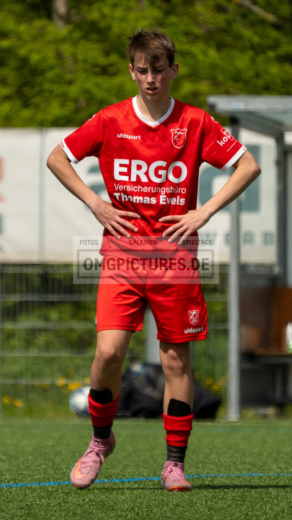 _OMG2930 | www.omgpictures.de, Sportfotograf, Verein, Fotograf, Baden Württemberg, Stuttgart, Heilbronn, omgpictures, Spieltag,  - Realisiert mit Pictrs.com
