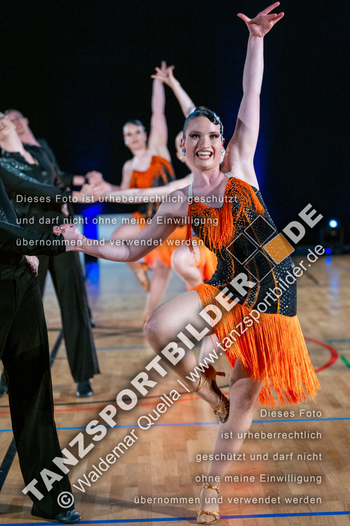 20250503-00362 | Hier finden Sie Tanz Bilder vom Latein und Standard Formationen tanzen. Sportbilder vom Tanzsport. Schöne Fotos und von Weltmeisterschaft, Europameisterschaft, Bundesliga, Regionalliga, Oberliga und Landesliga sowie von GOC Stuttgart, DanceComp, WM Bremen