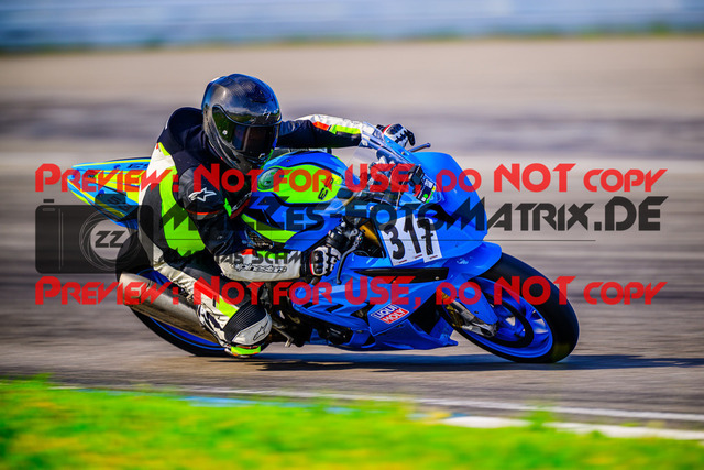 MaZZes_FotoMatrix_240520_6021986_2533 | WEISS