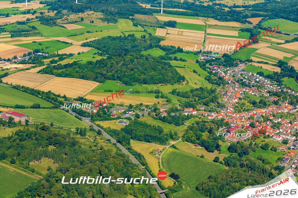 Schrägluftbild  Hoof  Schauenburg - Das Luftbild wurde 2025 vom UL-Flugzeug heraus erstellt (ohne Drohne- keine Drohnenaufnahme ) - Hochauflösende Luftaufnahme -Nicht vergleichbar mit Google Maps oder Satelittenbilder- Die Geschenkidee !Mit Lizenz und Bildrechte bestellbar