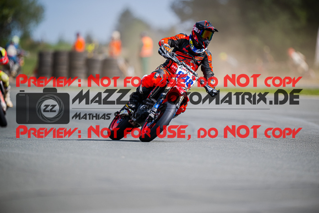 MaZZes_FotoMatrix_220903_3690 | S3