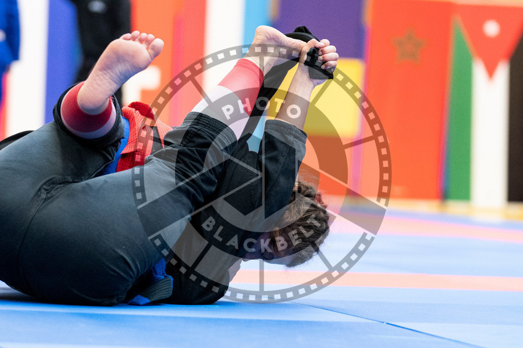 20231118PBB12186 | Fighters compete during the AJP Tour 600 Frankfurt Championship in Frankfurt/Main, Germany, on November 18, 2023.