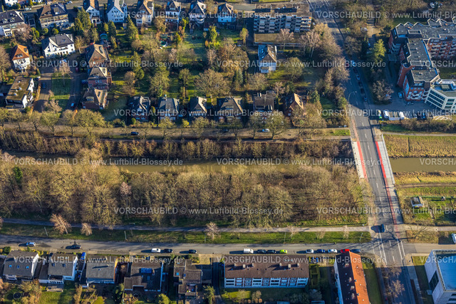 Hamm240100181 | Luftbild, Wohngebiet am bewaldeten Markgrafenufer und Ahseufer, Fluss Ahse mit Brücke Marker Allee am Paracelsuspark, Uentrop, Hamm, Ruhrgebiet, Nordrhein-Westfalen, Deutschland