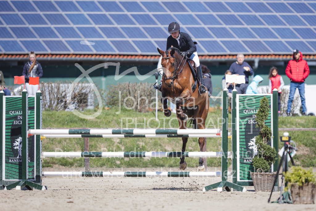 220416_3_A-Springen2-453 | Frühlingsfest der Pferde
Herford
16.April 2022
03/2 Sprigprüfung mit steigenden Anforderungen Kl. A** geschlossen 44-481 RLP