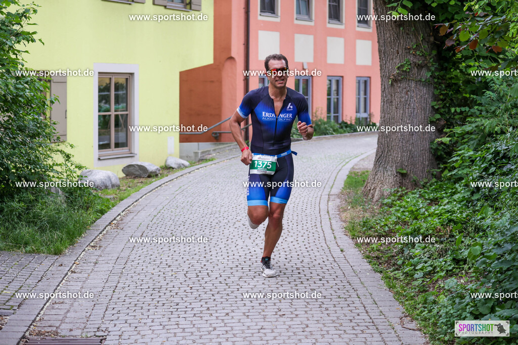 KSZ_4154 | Stadttriathlon Erding 2025. #yourpictrs #sportshot_your_pictrs @Sportshotphotography #stadttriathlonerding Copyright: www.sportshot.de