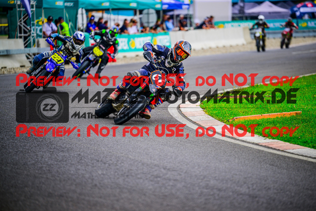 MaZZes_FotoMatrix_240609_6021986_8273 | S2