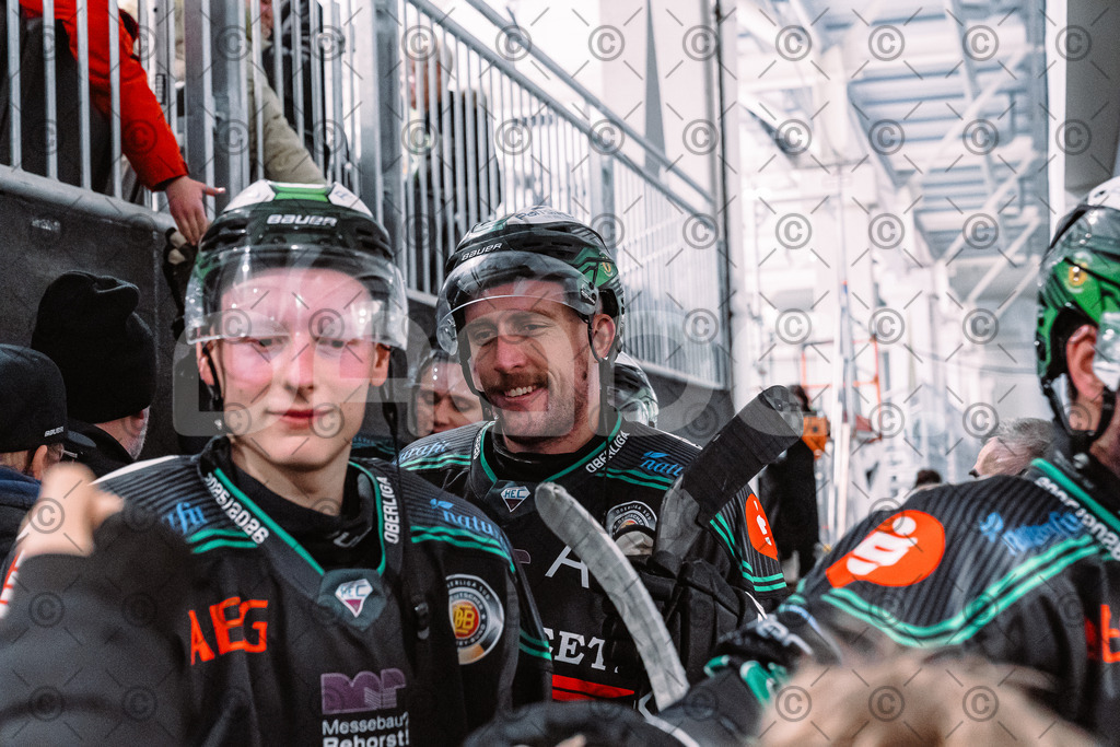 Alligators_vs_Deggendorf_30_11_2025-109 | Höchstadt Alligators Fotogalerie: Eishockey-Action aus Franken. Professionelle Spielfotos, Portraits & Stadionbilder zum Download. Jetzt entdecken! - Realisiert mit Pictrs.com