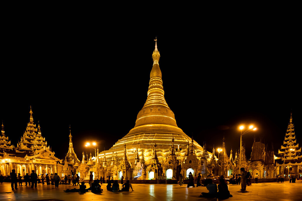 Shwedagon Temple in Yangon | G-VBJNHHY5Q4 #phowoto #wolfgang #weber #Hamburg #germany #photography #sell #picturestobuy #buy #pictures #sell #sport #travel #architecture #city #street #makro  - Realisiert mit Pictrs.com