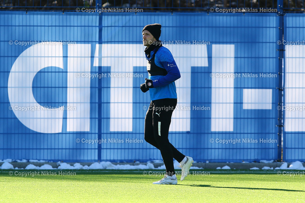 NH_HolsteinKiel_Training_19022025 | #5 Carl Johansson (Holstein Kiel)Fußball I Herren I Training I Saison 2024-2025 I Holstein Kiel I 19.02.2025 I Citti-Fußballpark