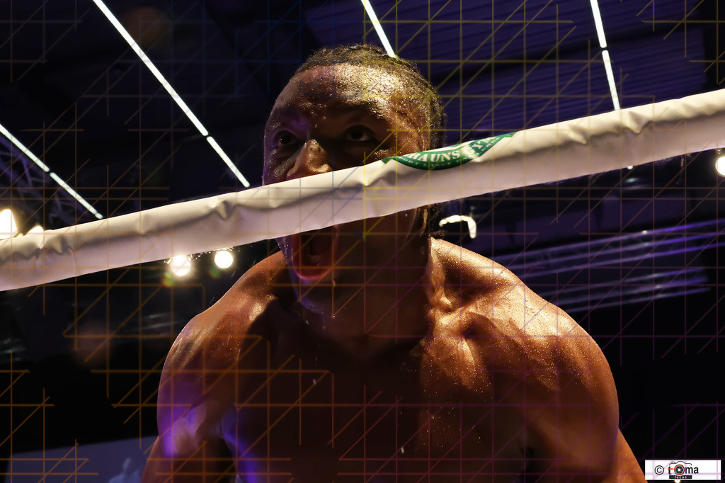 Finale Akingbade vs Kombou 25.04.2026 tomafocus Tb00155 | professionelle Sport- und Eventfotografie von Tomafocus – dynamische Bilder, emotionale Momente und hochwertige Aufnahmen für jeden Anlass. - Realisiert mit Pictrs.com