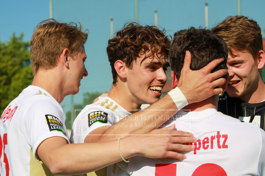 DM23 Finale Herren Mannheimer HC -  Rot-Weiß Köln 04.06.23-335 | lanaschraderfotografie - Realisiert mit Pictrs.com