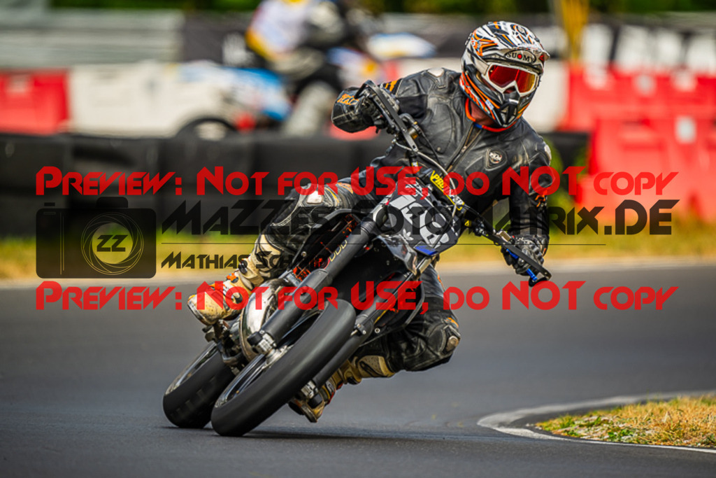 MaZZes_FotoMatrix_230701_9145 | S4