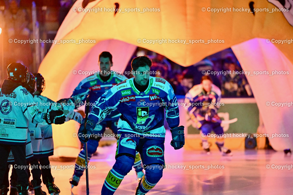 EC IDM Wärmepumpen VSV vs. Pioneers Vorarlberg | #42 Alex Wall EC VSV, EC IDM Wärmepumpen VSV vs. Pioneers Vorarlberg, EC IDM WÄRMEPUMPEN VSV vs. Pioneers Vorarlberg am 03.10.2025 in Villach (Stadthalle Villach), Austria, (Photo by Bernd Stefan)