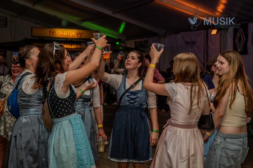 DSC_3397 | "Fussifoto.com – Ihr Ansprechpartner für hochwertige Fotografie! Entdecken Sie kreative Bilder und professionelle Dienstleistungen. Kontaktieren Sie uns für Ihre Projekte!"