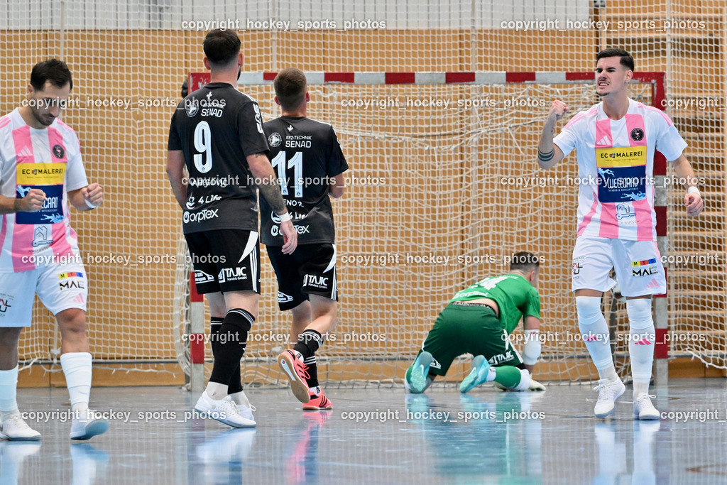 Carinthia Flamengo Futsal Club vs. FC Ljuti Krajisnici | #24 Dominik Hemmelmayer FC Ljuti Krajisnici, Jubel #72 Armin Kahvedzic Carinthia Flamengo, #9 Mak Karabegovic FC Ljuti Krajisnici, #11 Kenan Ramic FC Ljuti Krajisnici, #70 Yosifov Svetlozar Angelov Carinthia Flamengo, Carinthia Flamengo Futsal Club vs. FC Ljuti Krajisnici, Carinthia Flamengo Fusal Club vs. FC Ljuti Krajisnici am 12.10.2025 in Klagenfurt (Ballspielhalle Viktring), Austria, (Photo by Bernd Stefan)