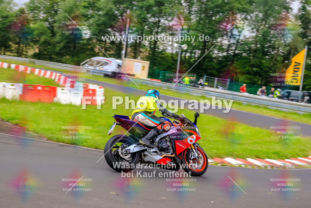 VBK-6375 | Hier findet Ihr Bilder von Touristenfahrten auf der Nürburgring Nordschleife oder von anderen Veranstaltungen die ich besucht habe. Viel Spass beim Durch Schauen 