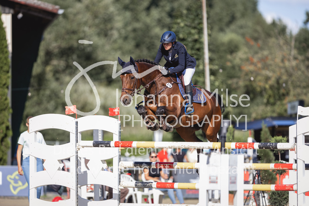 230826_Delbrueck_S1-Spr-905 | Deine schönsten Turniermomente als professionelle Fotos! Entdecke hochwertige Pferdesport-Fotografie im Online-Shop. Jetzt Fotos finden & bestellen!
