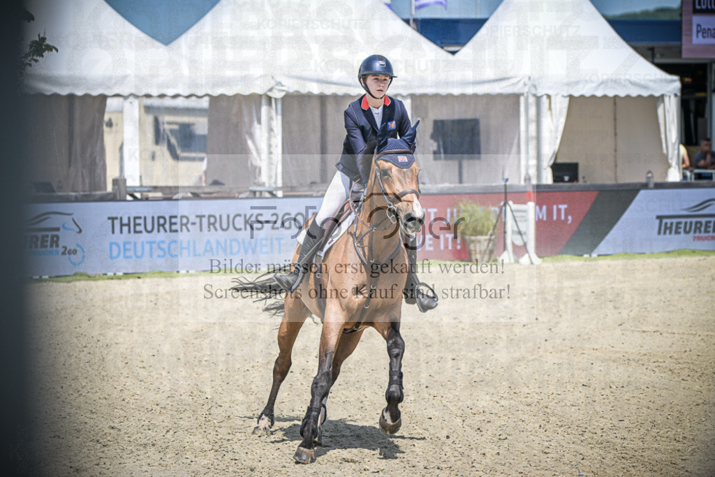 DOS_2675 | Entdecke hochwertige Reitturnierfotos von Foto Oger. Professionell, emotional und authentisch – jetzt Lieblingsmomente im Shop bestellen.Deutschlandweite Turnierfotografie. - Realisiert mit Pictrs.com