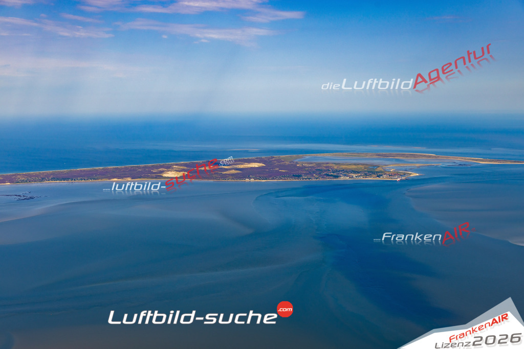 Neue Luftbildaufnahme der Stadt Sylt - Das Luftbild wurde 2025 vom UL-Flugzeug heraus erstellt ( keine Drohnenaufnahme ) - Hochauflösende Luftaufnahme - für Wandbilder und großformatige Ausdrucke geeignet. Das besondere Geschenk!Hier alle&nbsp;Infos zur Lizenzierung der LuftaufnahmeWir fliegen auch dieses Jahr wieder in Ihre Region um Luftbilder zu erstellen.- Luftbild anfragen