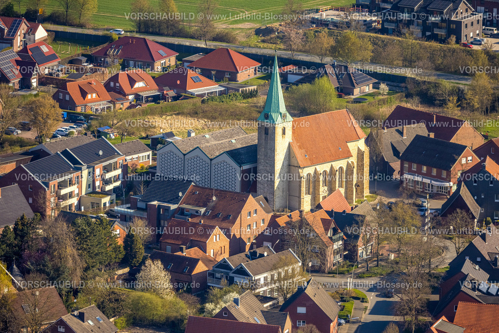 Nordkirchen250400720Suedkirchen | Luftbild, kath. St. Pankratius Kirche im Ortszentrum, Südkirchen, Nordkirchen, Münsterland, Nordrhein-Westfalen, Deutschland