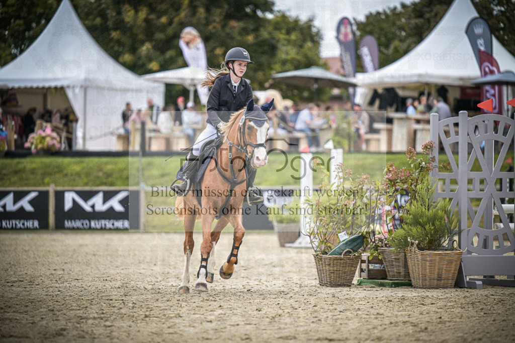DOS_0775 | Entdecke hochwertige Reitturnierfotos von Foto Oger. Professionell, emotional und authentisch – jetzt Lieblingsmomente im Shop bestellen.Deutschlandweite Turnierfotografie. - Realisiert mit Pictrs.com