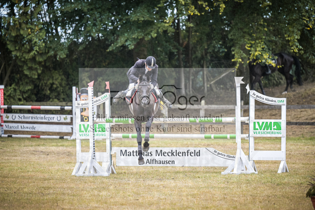 DOS_0448 | Entdecke hochwertige Reitturnierfotos von Foto Oger. Professionell, emotional und authentisch – jetzt Lieblingsmomente im Shop bestellen.Deutschlandweite Turnierfotografie. - Realisiert mit Pictrs.com