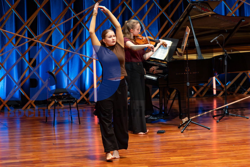 SES_ZWIBOC20250204-39 | bond - Realisiert mit Pictrs.com