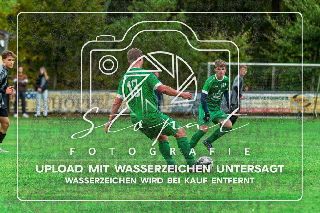 SGWFGFS-1000 | Tjark Landversicht (SG Wintermoor/Schuelern #13) beim Herren Kreisliga HK Spiel zwischen SG Schuelern/Wintermoor und FG Fulde-Stellichte im Stadion Wintermoor, Schneverdingen (Simon Paul Stopat) - Realisiert mit Pictrs.com