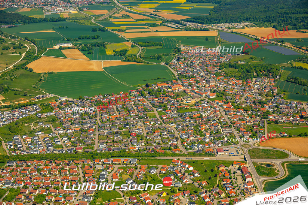 Luftaufnahme der Stadt Hepberg - Die Luftaufnahme wurde 2025 vom UL-Flugzeug heraus erstellt ( keine Drohne ) - Hochauflösende Luftaufnahme - für professionelle Ausdrucke geeignet. Die Geschenkidee !Mit Lizenz und Bildrechte bestellbar