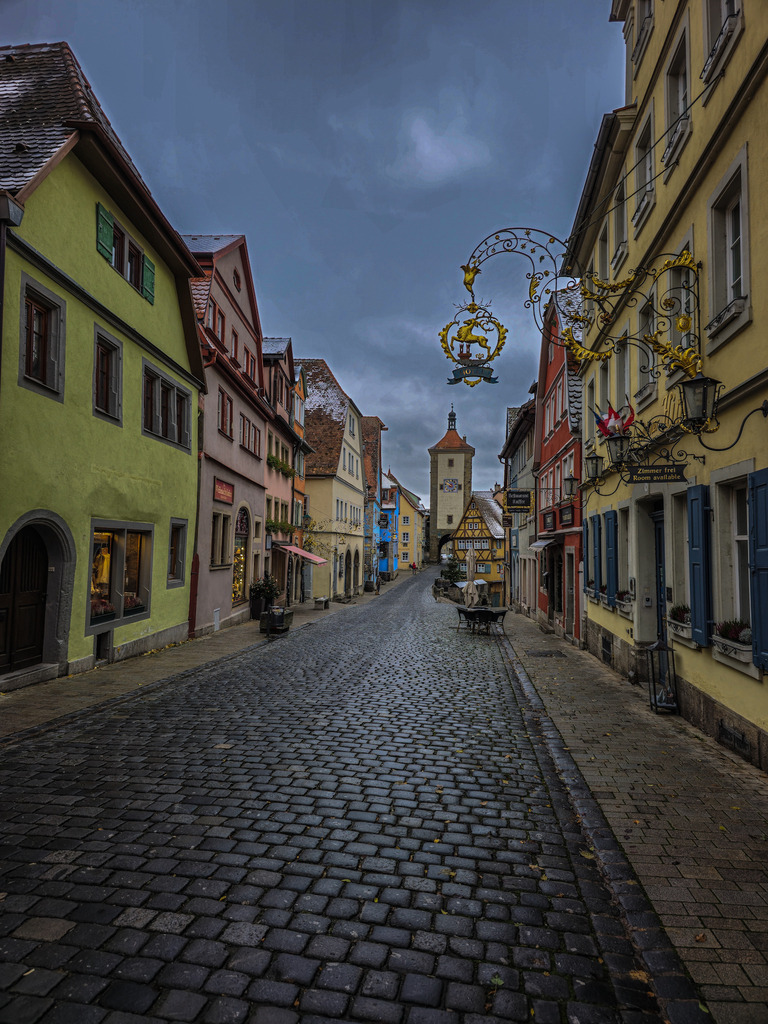 20241121_095256 | Rothenburg ob der Tauber. Nur hier gibt es Exklusive und passend zur Jahreszeit Ihr Wandbild, T-Shirt, Tasse und alles was das Rothenburg Herz begehrt. - Realisiert mit Pictrs.com