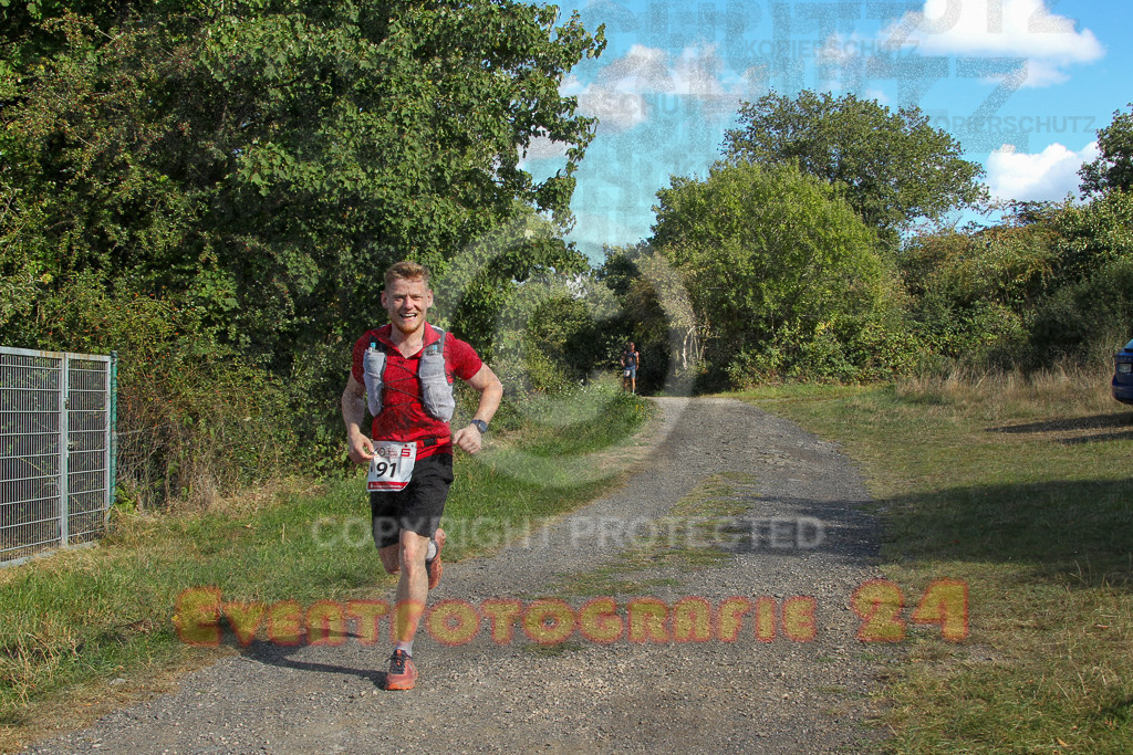 250830_1633_EV4_4680 | Sportfotografie im Rhein-Sieg Kreis, Köln, Bonn, NRW, Rheinland Pfalz, Hessen, etc. Unser Tätigkeitsfeld umfasst den Laufsport vom Volkslauf über den Marathon, Duathlon, Triathon bis zum Ultralauf wie Kölnpfad Ultra oder Schindertrail.