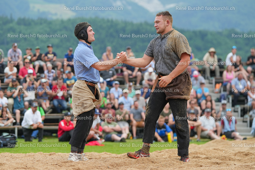 RB_05050 | René Burch leidenschaftlicher Fotograf aus Kerns in Obwalden.  Hier finden sie Sport, Landschaft und Natur Fotografie.
 - Realisiert mit Pictrs.com