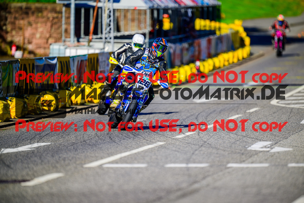 MaZZes_FotoMatrix_240816_6007705_3887 | UE40