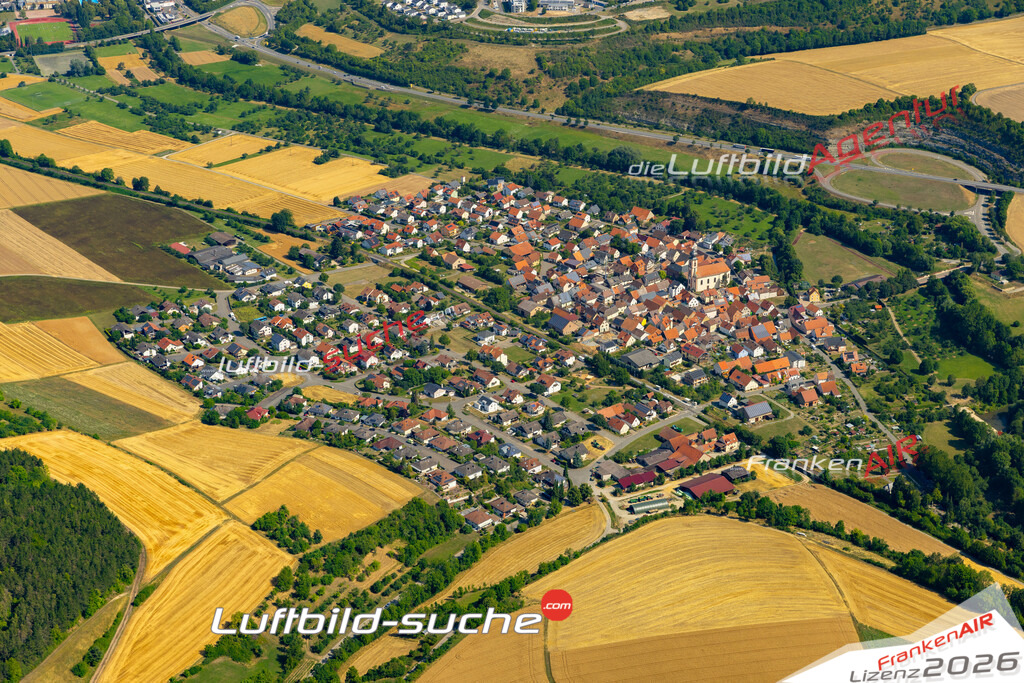 Das Luftbild zeigt : Distelhausen Tauberbischofsheim - Die Luftaufnahme wurde 2023 vom UL-Flugzeug aus erstellt ( keine Drohne ) - Hochauflösende Luftaufnahme - Für grossformatige Ausdrucke geeignet. Die Geschenkidee !Mit Lizenz und Bildrechte bestellbar