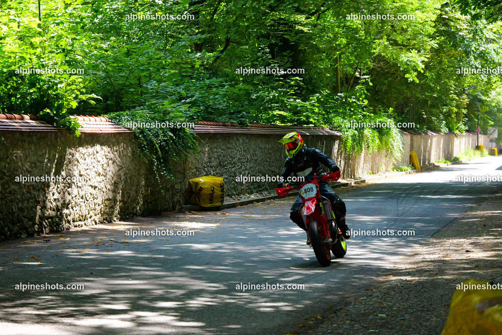 P1036744 | Erleben Sie atemberaubende, hochqualitative Fotos Ihrer Fahrt entlang der malerischen Alpenstraßen. Besuchen Sie alpineshots.com, um professionelle Aufnahmen Ihrer unvergesslichen Reise zu finden und zu kaufen - Realisiert mit Pictrs.com