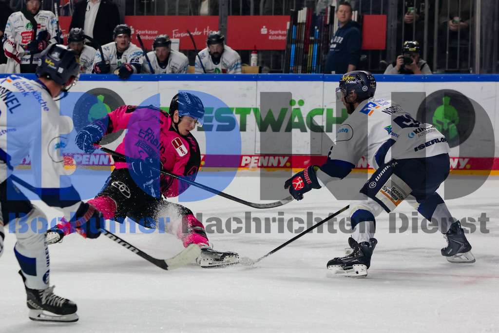 SES_KOLISE20251012-26 | bond - Realisiert mit Pictrs.com