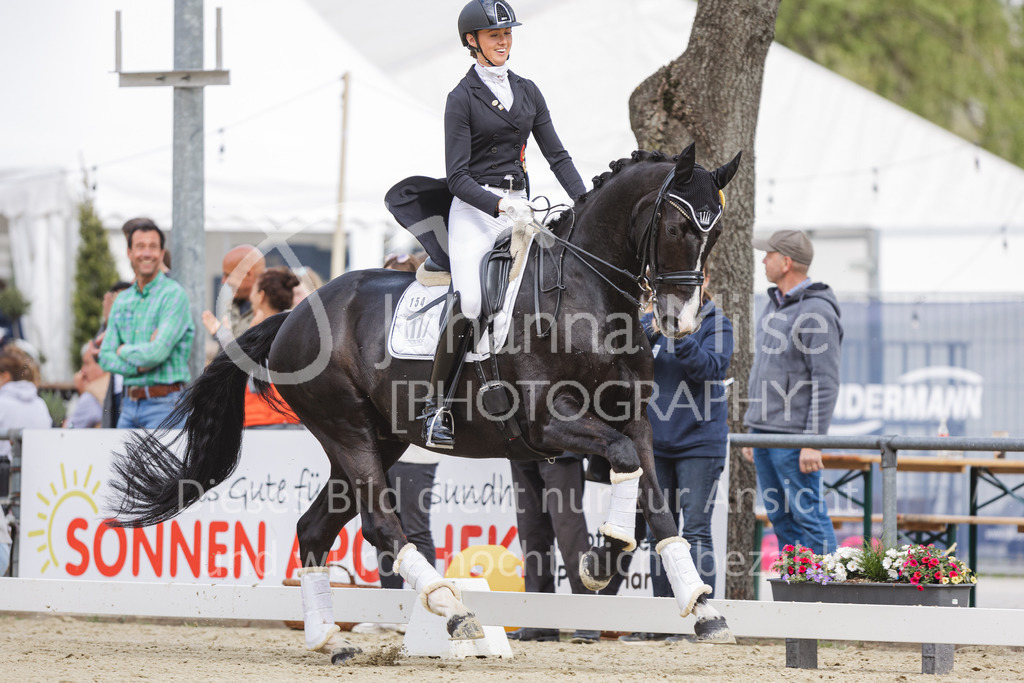 220501_Delbrück_S3St-Dressur-176 | Dressurfestival Delbrück 
01.05.2022
Dressurprüfung Kl. S***, Intermediaire II