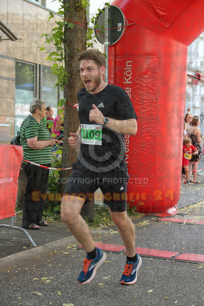 220625_1654_EX1_5379 | Sportfotografie im Rhein-Sieg Kreis, Köln, Bonn, NRW, Rheinland Pfalz, Hessen, etc. Unser Tätigkeitsfeld umfasst den Laufsport vom Volkslauf über den Marathon, Duathlon, Triathon bis zum Ultralauf wie Kölnpfad Ultra oder Schindertrail.