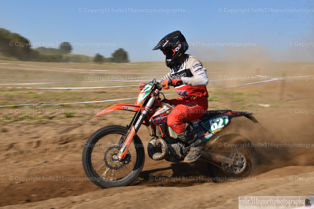 DSC_0401 | Sportfotografie , Motorsport, Motoross, Reitsport, Mointainbike, Enduro,
Landschaft , Outdoor, Eventfotografie, Landschaft, Bilder online bestellen - Realisiert mit Pictrs.com