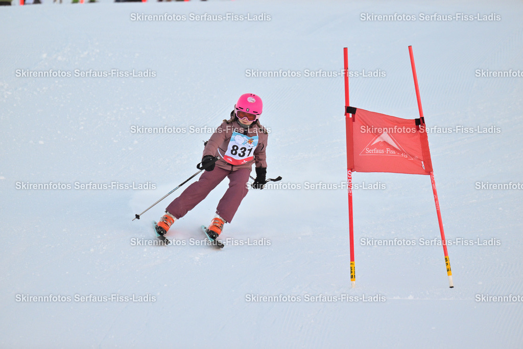 SRF_25.12.2025_0100 | Skirennfotos,Serfaus,Fiss,Ladis,Kinderskirennen,Winter,Tirol,Oberland,skirace,SFL,feelfree,weil wir's genießen,ski,Ski,skifahren,Sonnenplateau, - Realisiert mit Pictrs.com