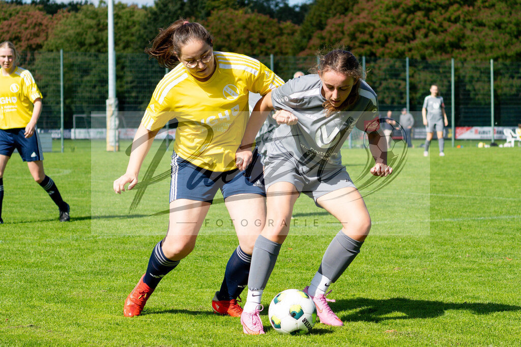 20260906_RULSVK_0833 | Fußball, Frauen:   beim Spiel der Kreisliga zwischen SG Rulle/Haste vs. SV Kettenkamp am 06.09.2026 im Stavermann-Sportpark in Rulle/Wallenhorst, Deutschland.(Foto von Nico Paetzel) - Realisiert mit Pictrs.com