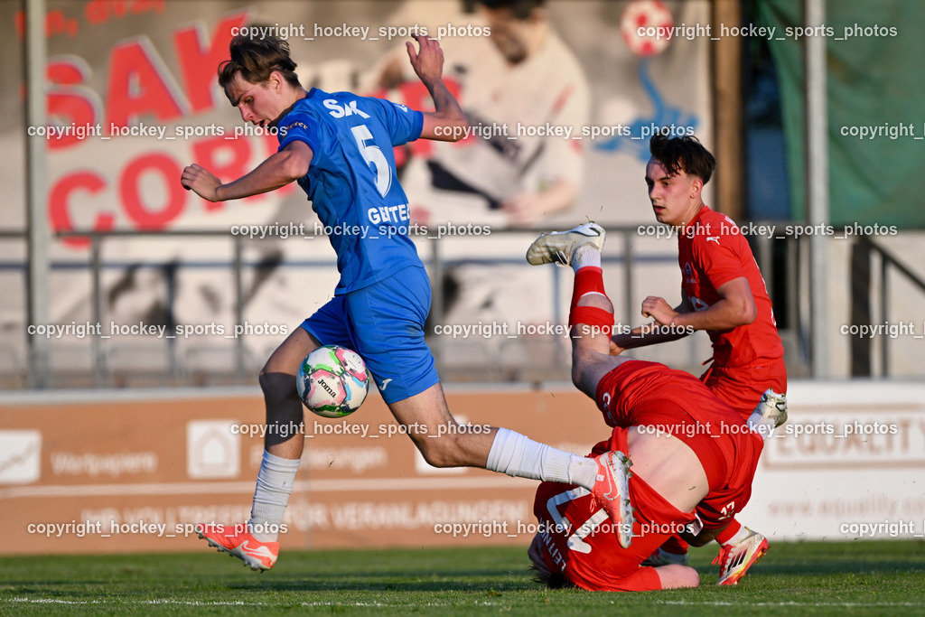SAK vs. SC ST. Veit | #17 Moritz Leitner SC St.Veit, #5 Jakob Geister SAK, SAK vs. SC ST. Veit, #6 Julian Hufnagl SC St.Veit, SAK vs. SC ST. Veit am 30.04.2025 in Klagenfurt (Sportpark Welzenegg), Austria, (Photo by Bernd Stefan)