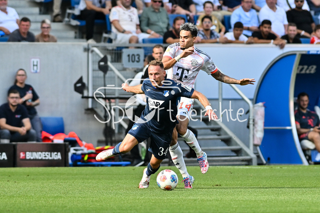 TSG 1899 Hoffenheim - FC Bayern München | im Duell Vladimir COUFAL (TSG Hoffenheim 34) und Luis DIAZ (FC Bayern München 14) / Zweikampf / Foulspiel / Bundesliga: TSG 1899 Hoffenheim - FC Bayern München; PreZero-Arena am 20.09.2025 / DFL REGULATIONS PROHIBIT ANY USE OF PHOTOGRAPHS AS IMAGE SEQUENCES AND/OR QUASI-VIDEO