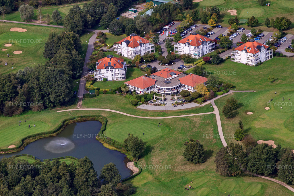 Luftbild: restaurant du Golf Le Panorama am Golfclub Soufflenheim Baden-Baden in Soufflenheim im Bundesland Bas-Rhin in Frankreich. – Foto: IMG_53501.jpg vom 30.09.2012 durch Werner Riehm/FLY-FOTO.de – Auflösung des Originals: 4752 x 3168 px – Restaurant du Golf Le Panorama Soufflenheim