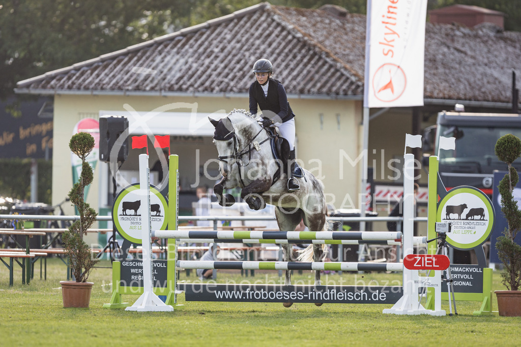 230713_LC_StilA-933 | Deine schönsten Turniermomente als professionelle Fotos! Entdecke hochwertige Pferdesport-Fotografie im Online-Shop. Jetzt Fotos finden & bestellen!