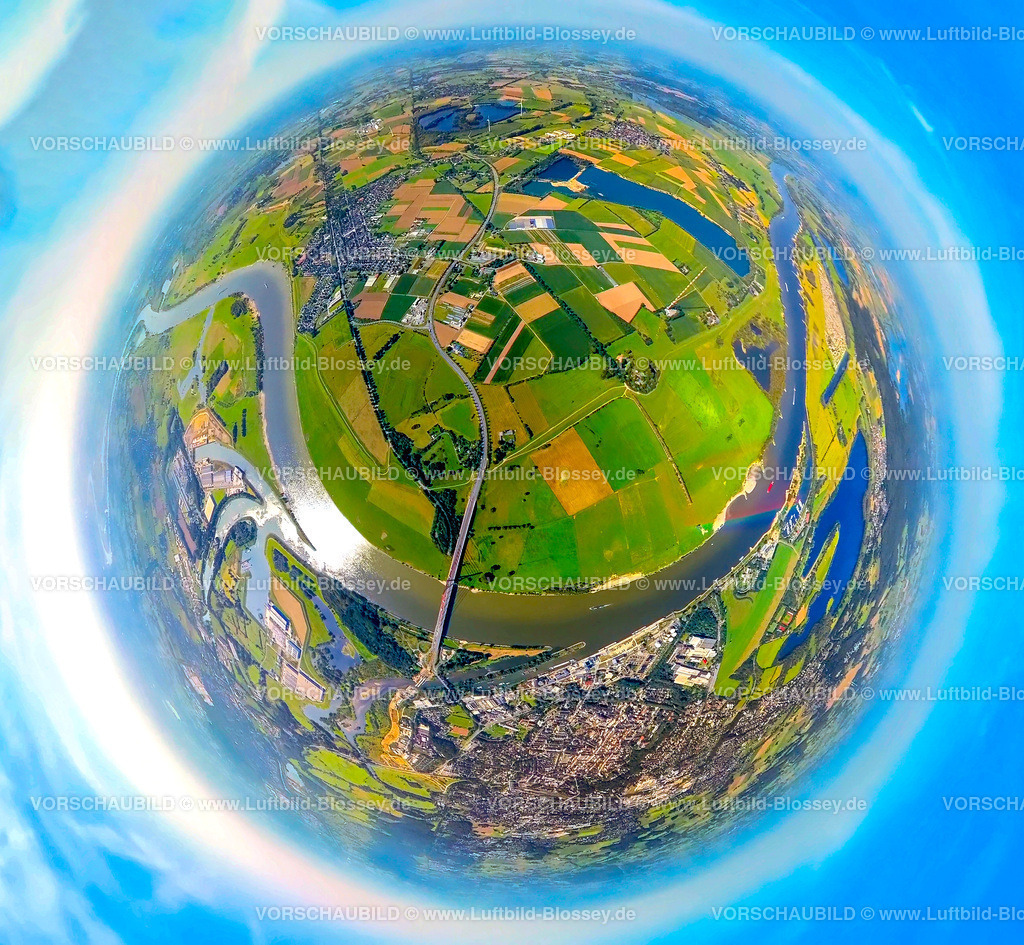 Wesel240890510Bislich | Luftbild, Bislicher Insel-Wesel Landschaftsschutzgebiet mit Fluss Rhein und Niederrheinbrücke, Wiesen und Felder, Erdkugel, Fisheye Aufnahme, Fischaugen Aufnahme, 360 Grad Aufnahme, tiny world, little planet, fisheye Bild, Büderich, Wesel, Ruhrgebiet, Nordrhein-Westfalen, Deutschland