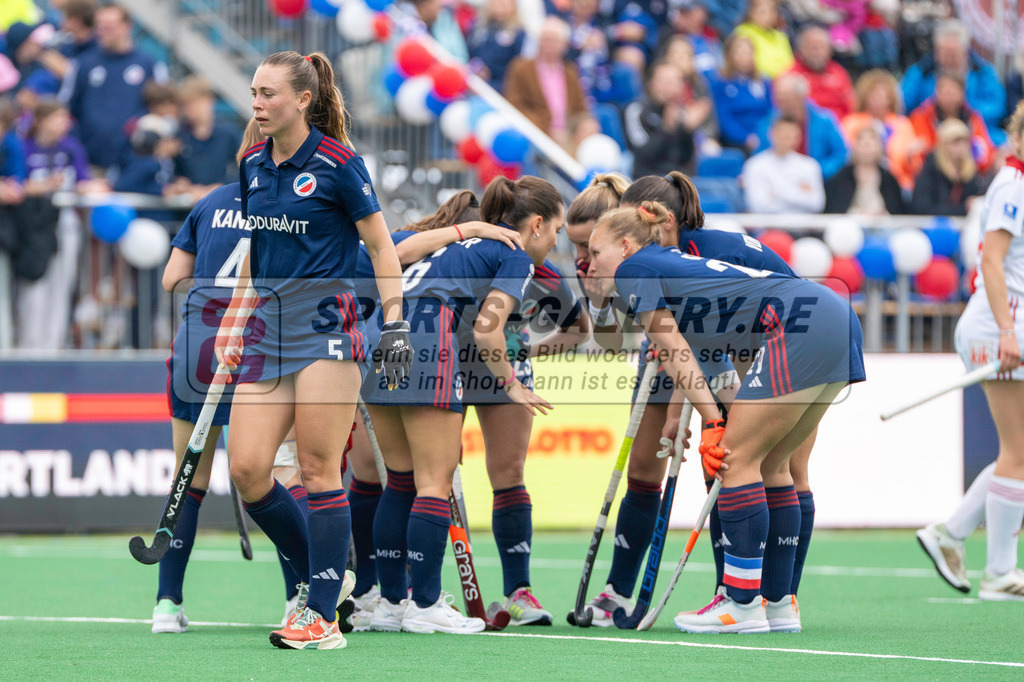 Final4_20240518-1231-0081 | Bonn, Deutschland, 18.05.2024:  in Aktion waehrend des Spiels der Deutsche Feldhockey-Meisterschaften 2024 zwischen Final 4 Damen Rot Weiss Köln - Mannheimer HC im Bonner THV am 18.05.2024 in Bonn, Deutschland. (Foto von Stephan Fehrmann)

Bonn, Germany, 18.05.2024:  in action during the game of Deutsche Feldhockey-Meisterschaften 2024 between Final 4 Damen Rot Weiss Köln - Mannheimer HC in Bonner THV at 18.05.2024 in Bonn, Deutschland. (Foto from Stephan Fehrmann)