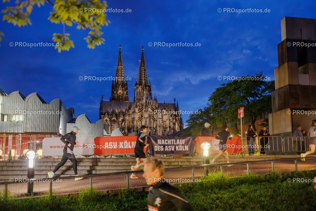 23. Nachtlauf des ASV Koeln; Koeln, 13.05.26 | Impressionen vom 23. Nachtlauf des ASV Koeln am 13.05.26 in der  von Koeln (Deutschland). Foto: BEAUTIFUL SPORTS/Bernd Hoffmann